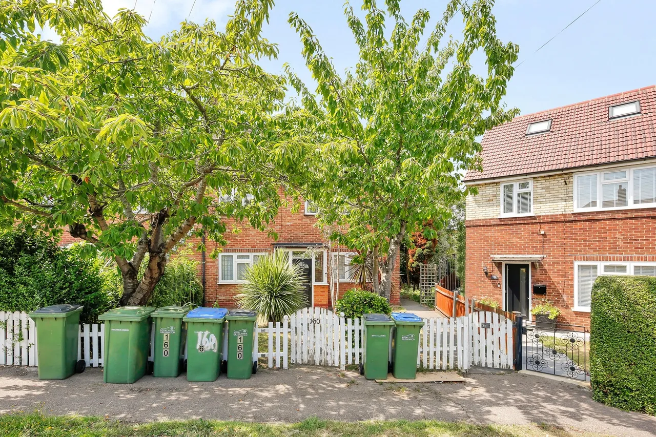 2 bed property for sale — 161 Gavestone Road, Greenwich, London, SE12 9BH