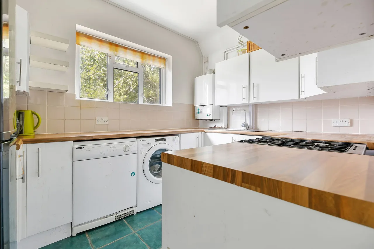 161 Gavestone Road, Greenwich, London, SE12 9BH, photo 9