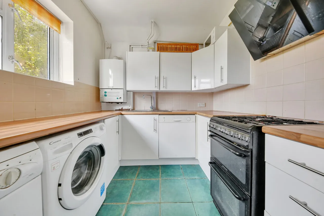 161 Gavestone Road, Greenwich, London, SE12 9BH, photo 8