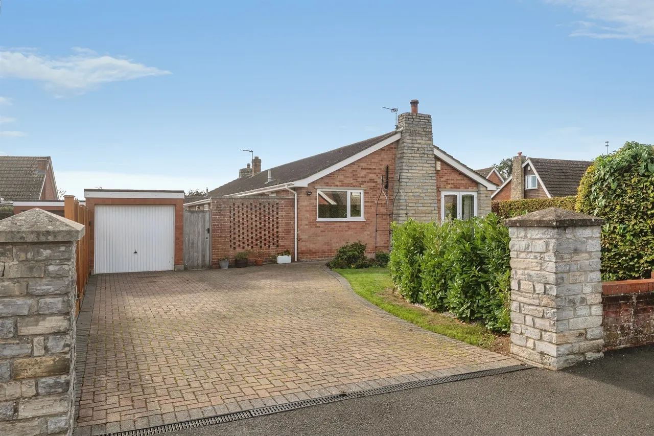 2 bed house for sale, Woodlands Drive, Ruishton, TA3