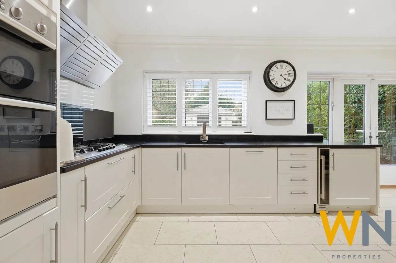 Alexander Lane, Shenfield, CM15, photo 8