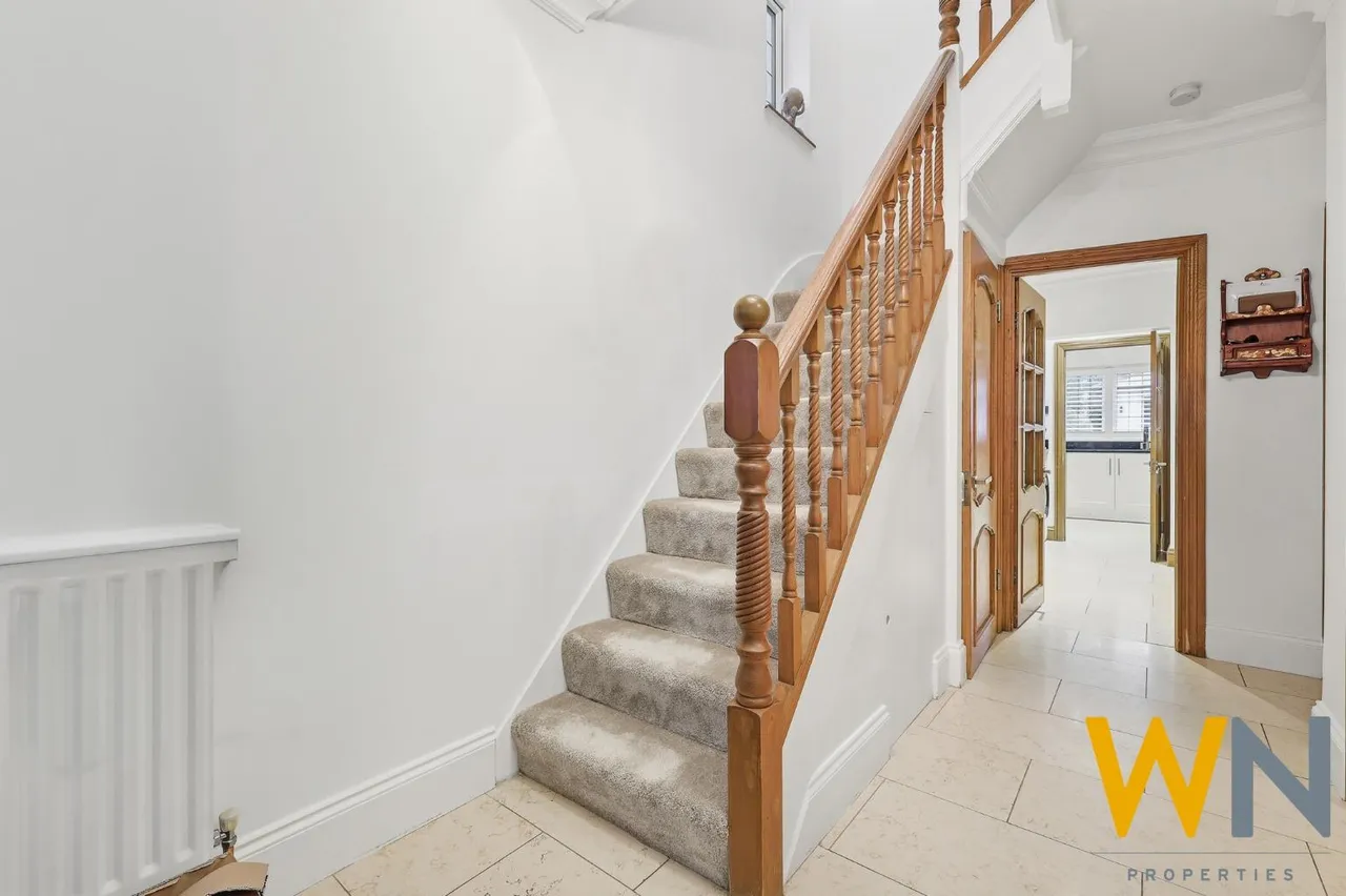Alexander Lane, Shenfield, CM15, photo 10