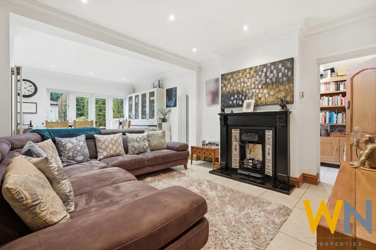 Alexander Lane, Shenfield, CM15, photo 4