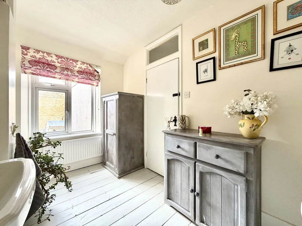 Shelburne Road, Calne, photo 16