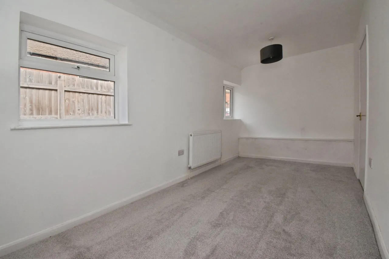 Moorgate Avenue, Birstall, LE4, photo 18