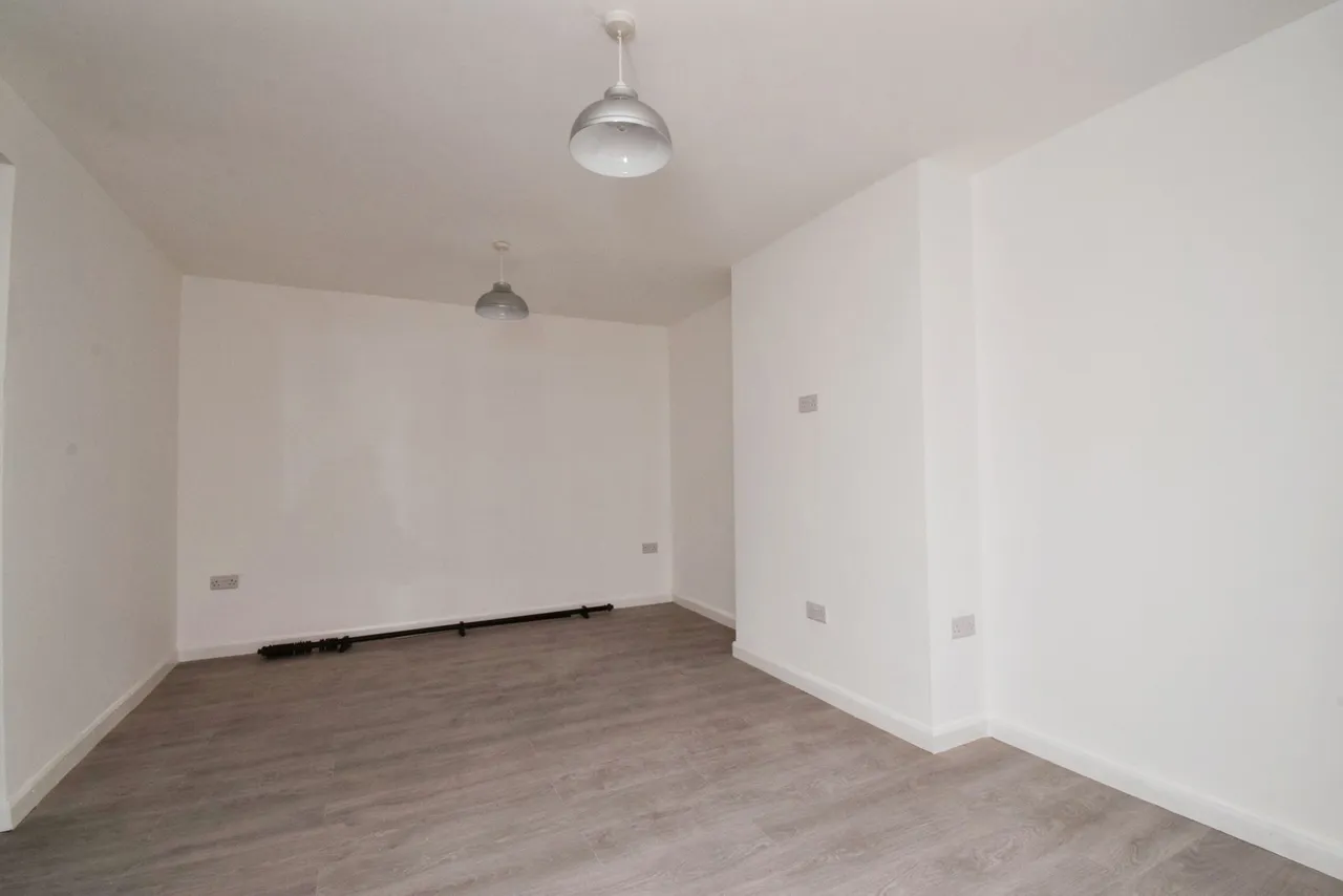 Moorgate Avenue, Birstall, LE4, photo 13