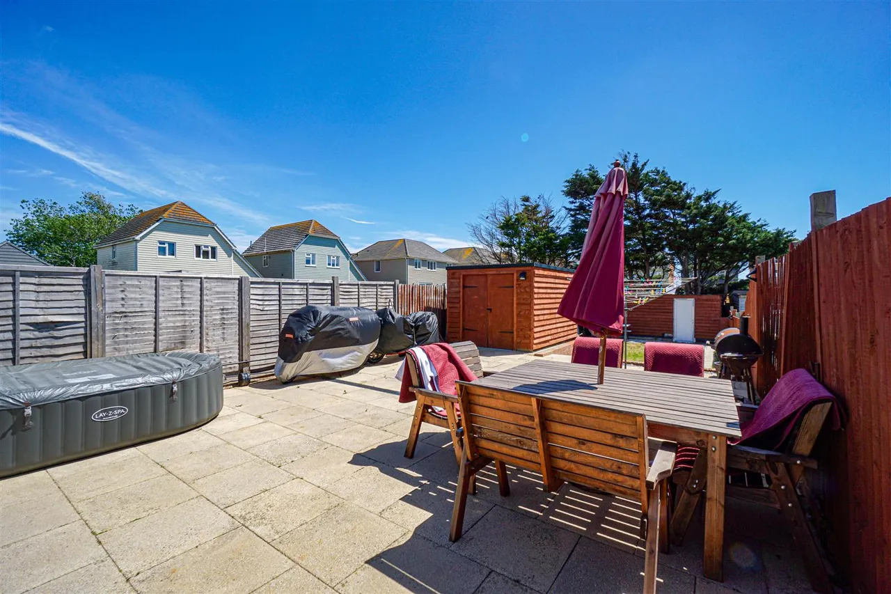 Bexhill Road, St. Leonards-On-Sea, photo 20
