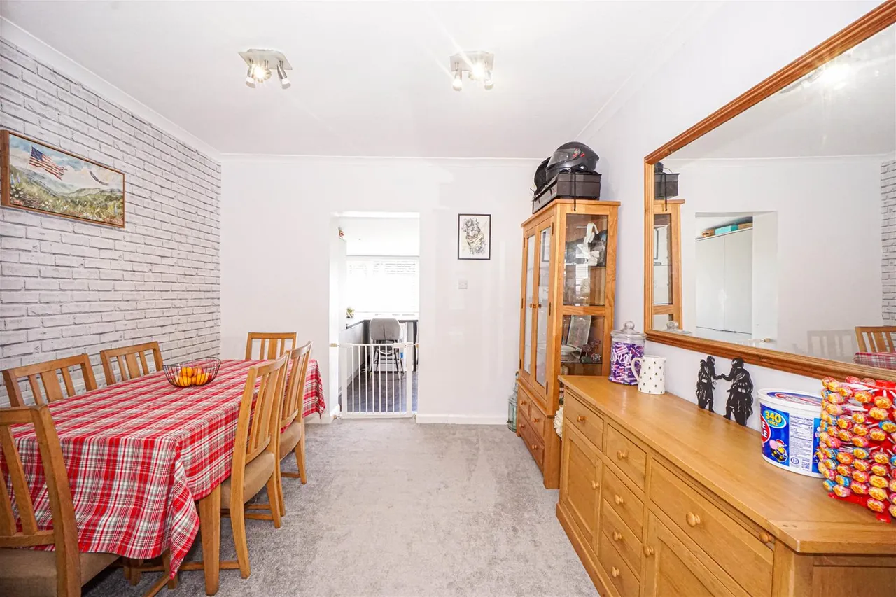 Bexhill Road, St. Leonards-On-Sea, photo 23