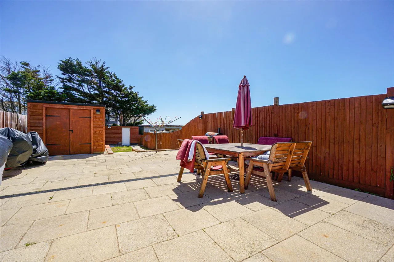 Bexhill Road, St. Leonards-On-Sea, photo 24