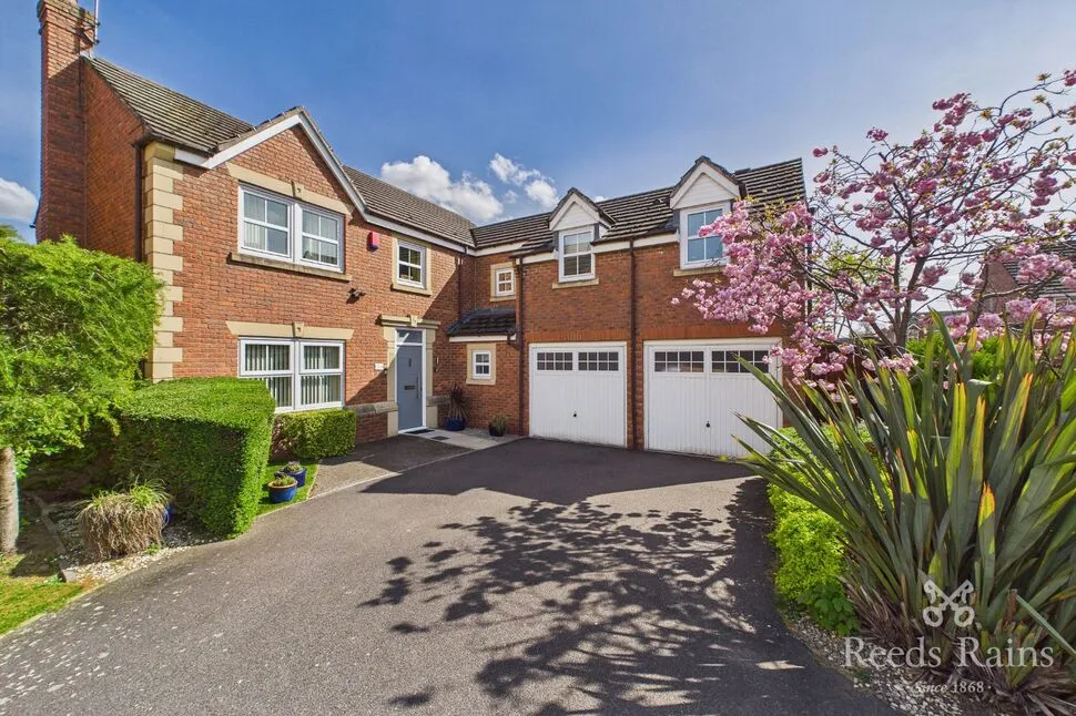 5 bed house for sale — Haldon Way, Worksop, Nottinghamshire, S81