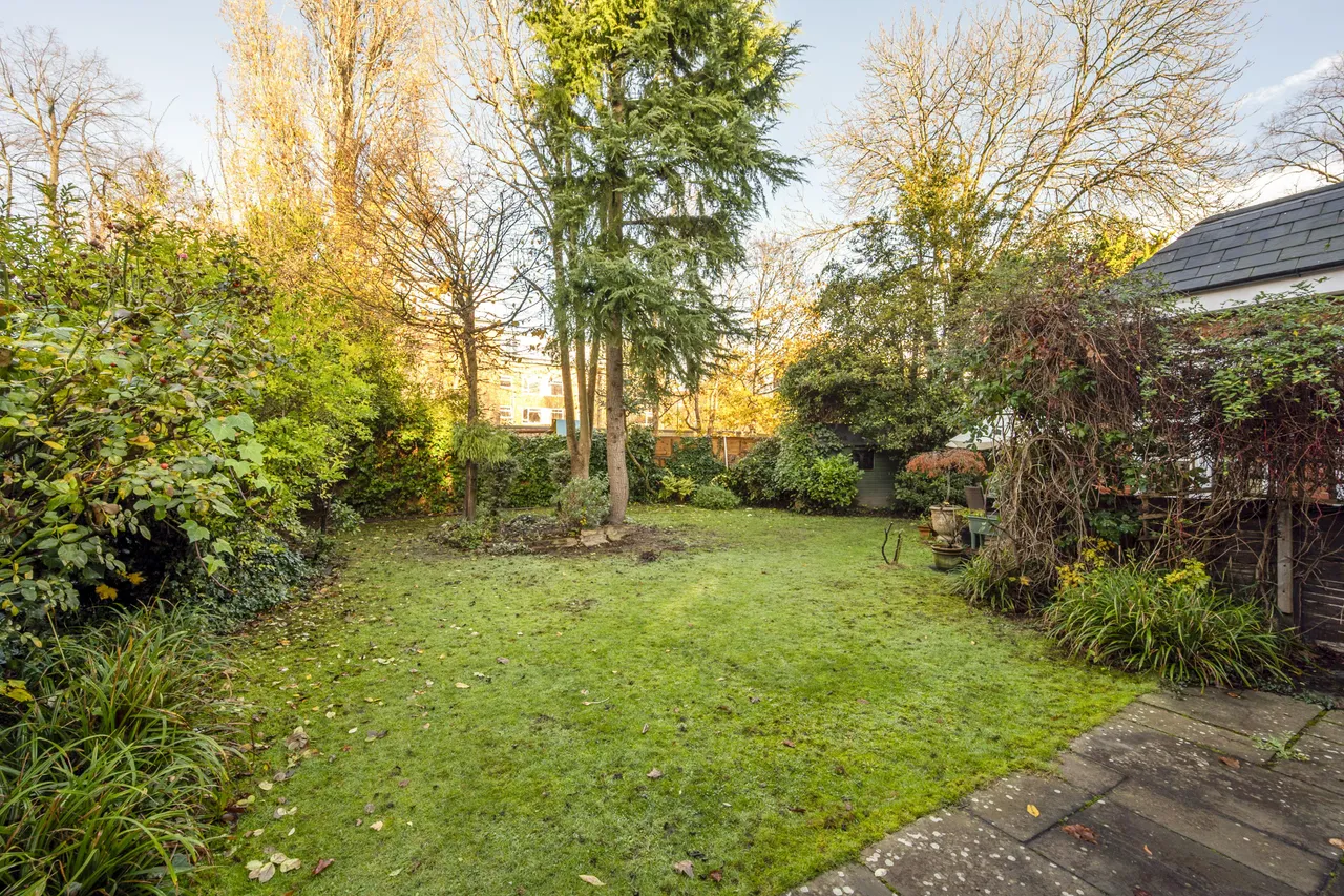 Flat 2, 90 West Hill, London, photo 12