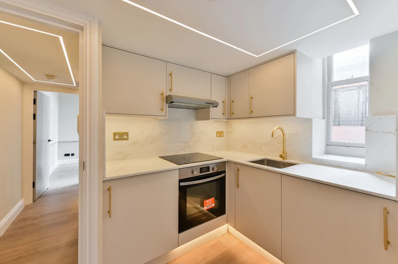 11 Belgrave House, 1-7 Clapham Road, London, photo 4