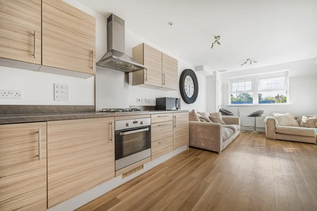 Wells View Drive, Bromley, photo 3