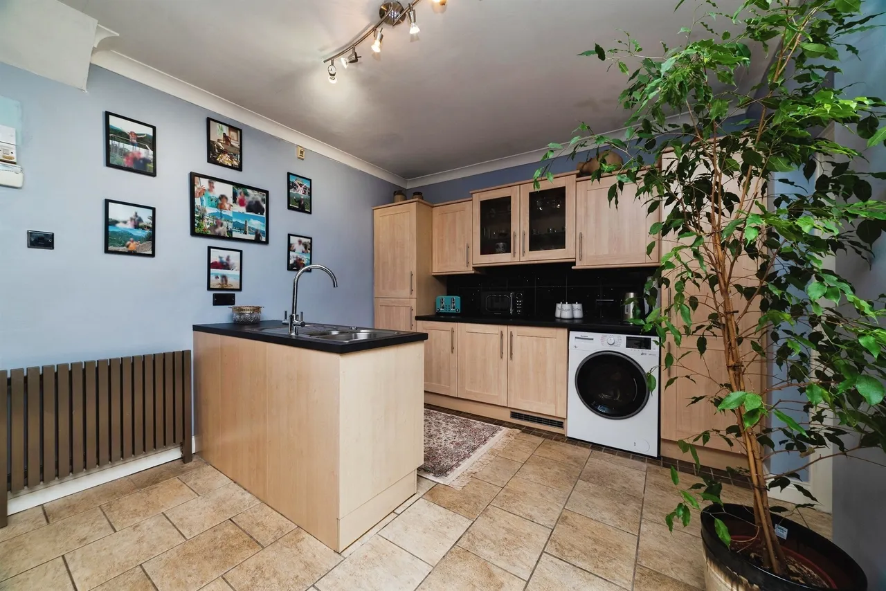 Beverley Road, Kirk Ella, HU10, photo 6