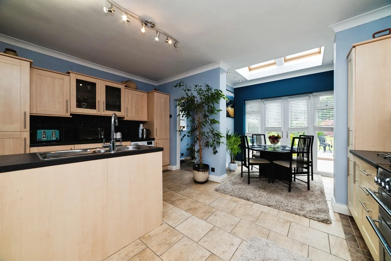 Beverley Road, Kirk Ella, HU10, photo 4