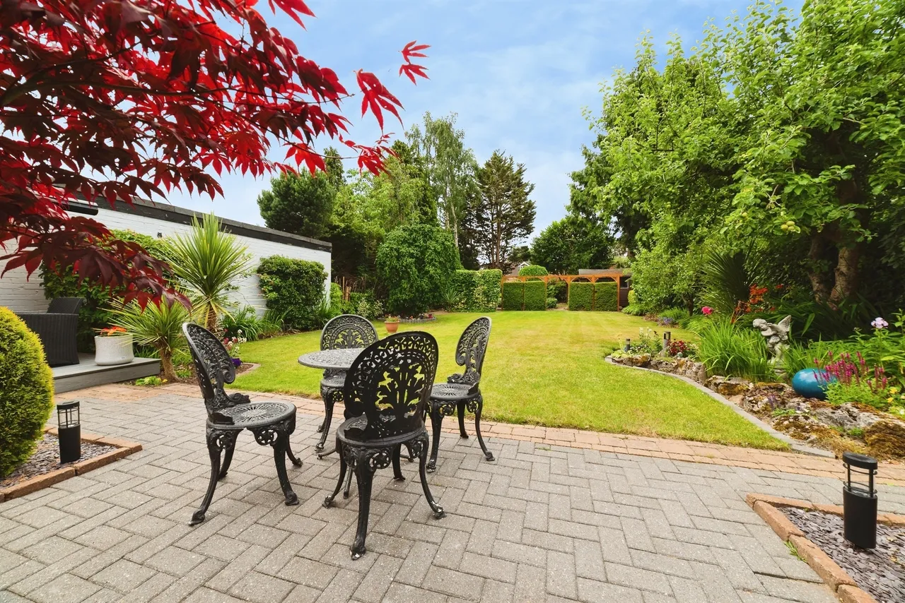 Beverley Road, Kirk Ella, HU10, photo 20