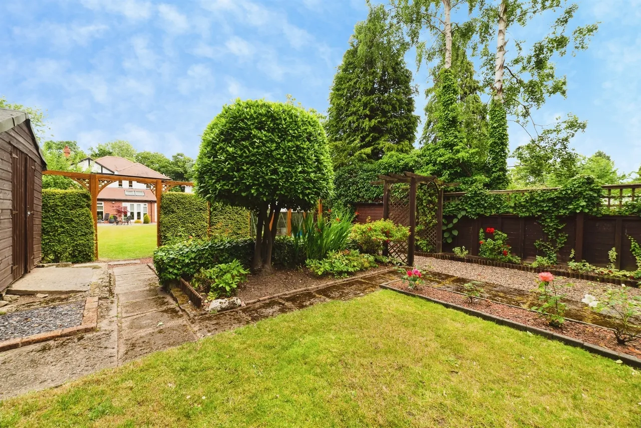 Beverley Road, Kirk Ella, HU10, photo 23
