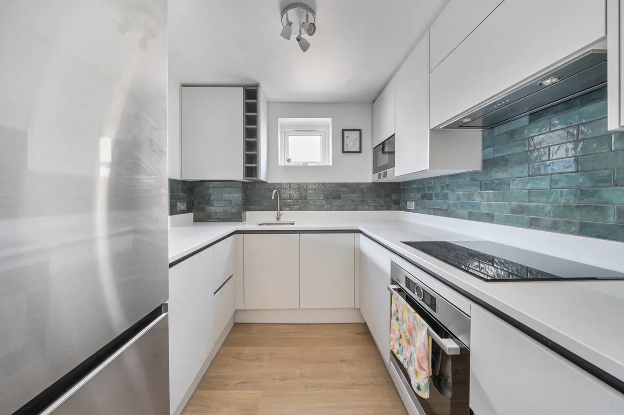 Madeley Road, London, W5, photo 2