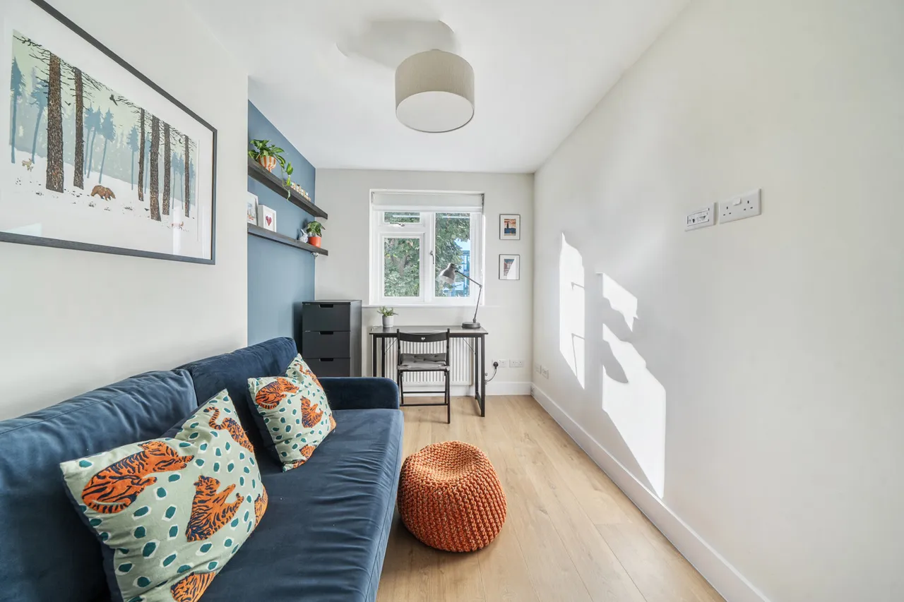 Madeley Road, London, W5, photo 13