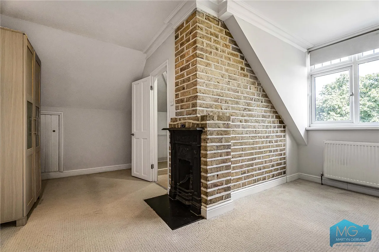 Village Road, Enfield, EN1, photo 25