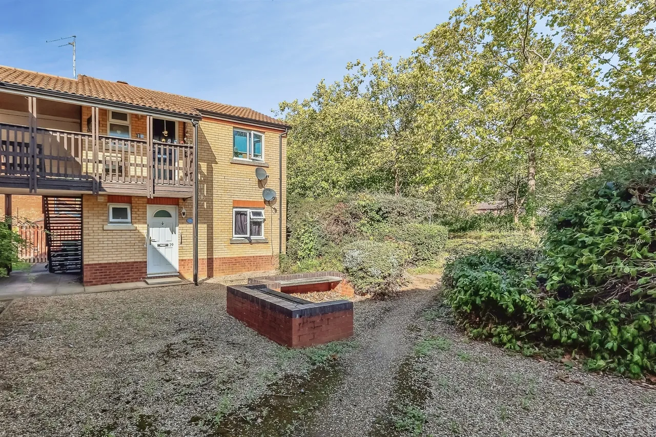 Far Pasture, Peterborough, PE4, photo 13
