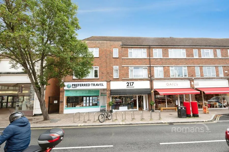 Fleet Road, Fleet, GU51, photo 2