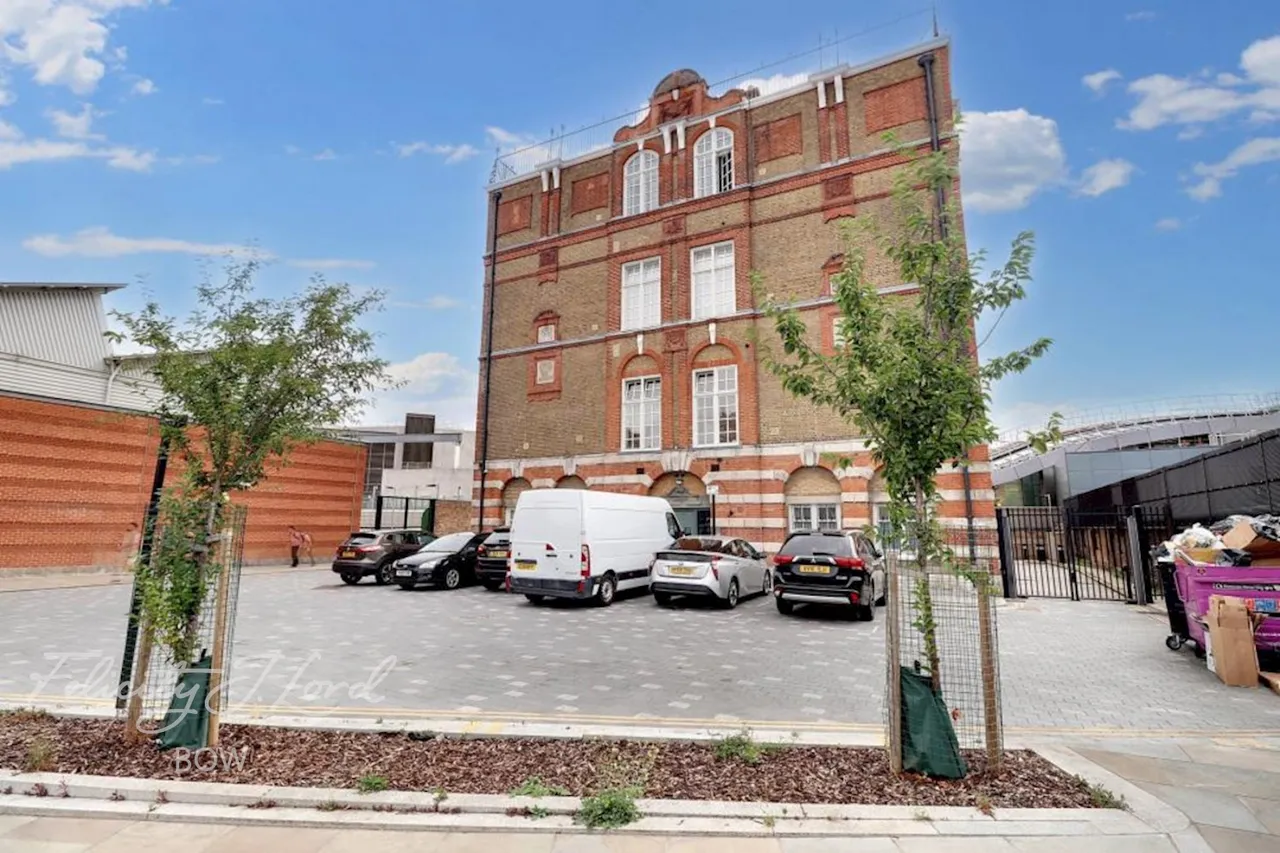 Trinity Hall, E1, photo 12