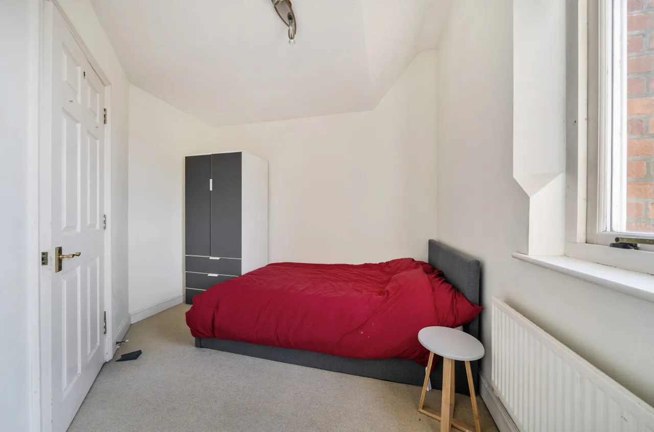 Cardwells Keep, Guildford, GU2, photo 10