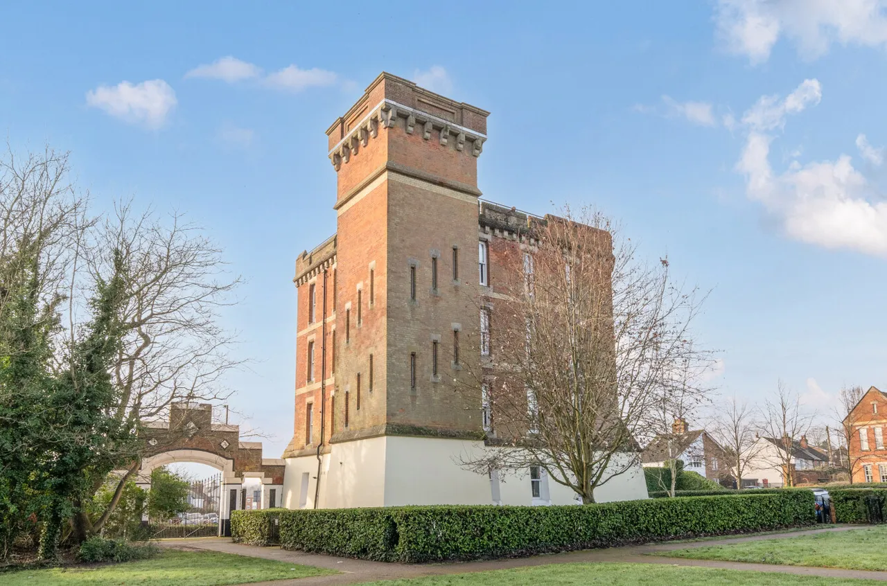 Cardwells Keep, Guildford, GU2, photo 22