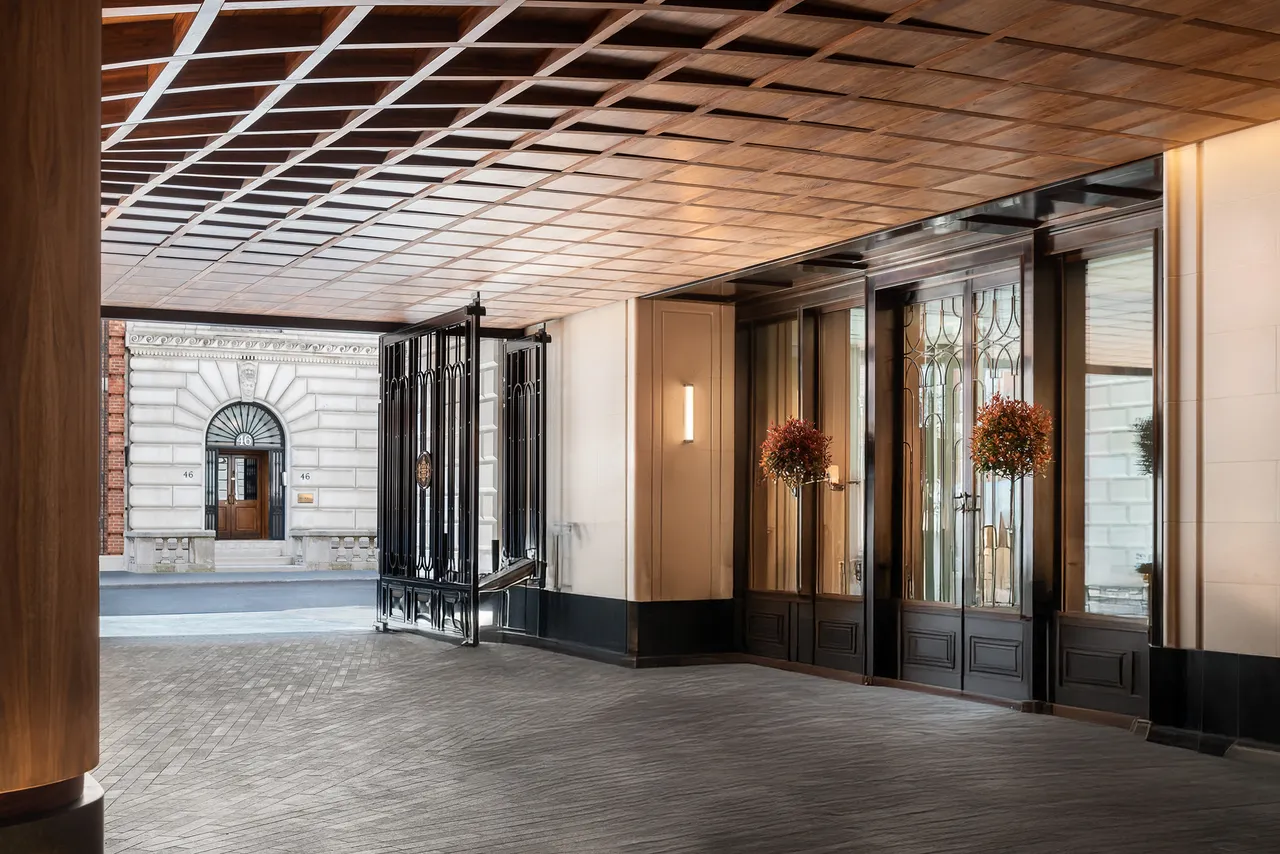 Grosvenor Square, Mayfair, London, photo 9
