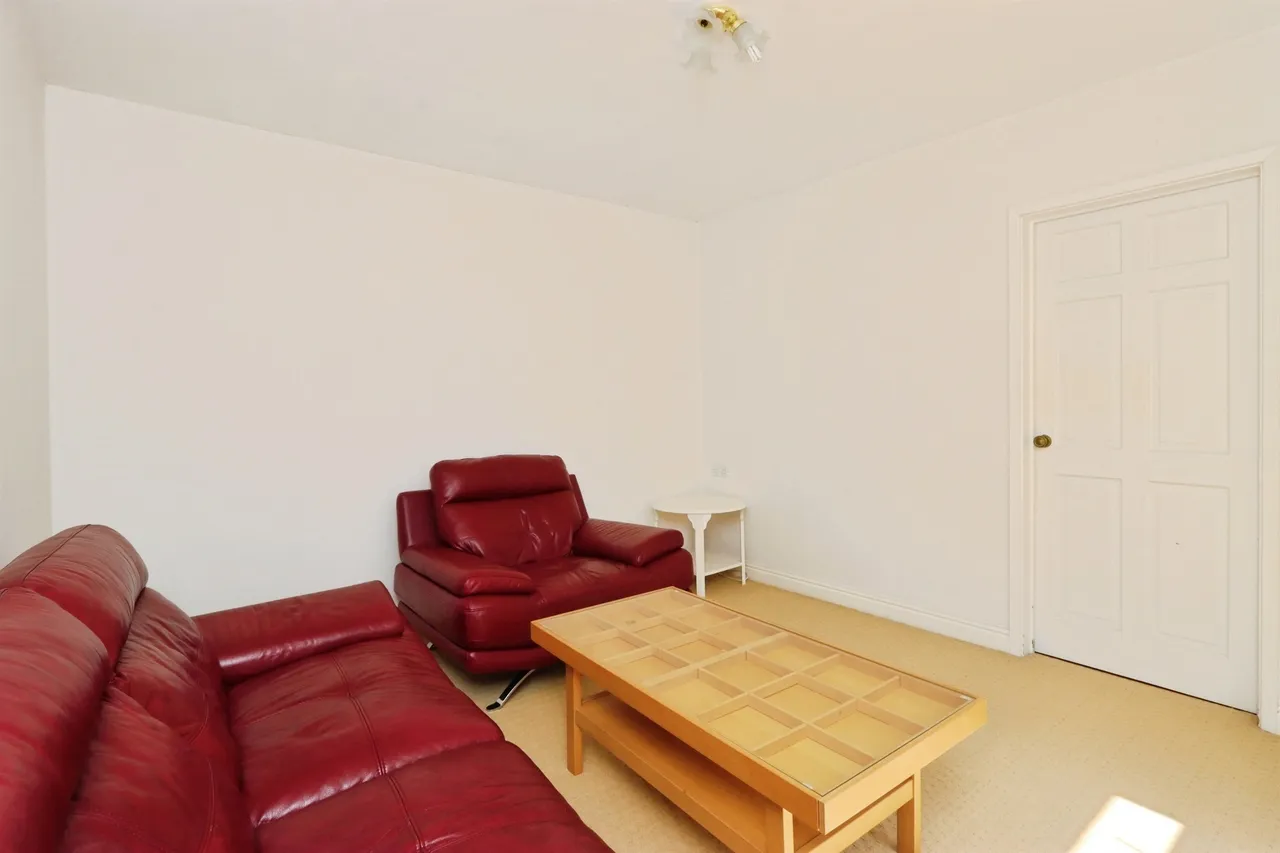 Beaconsfield Road, Rotherham, photo 7