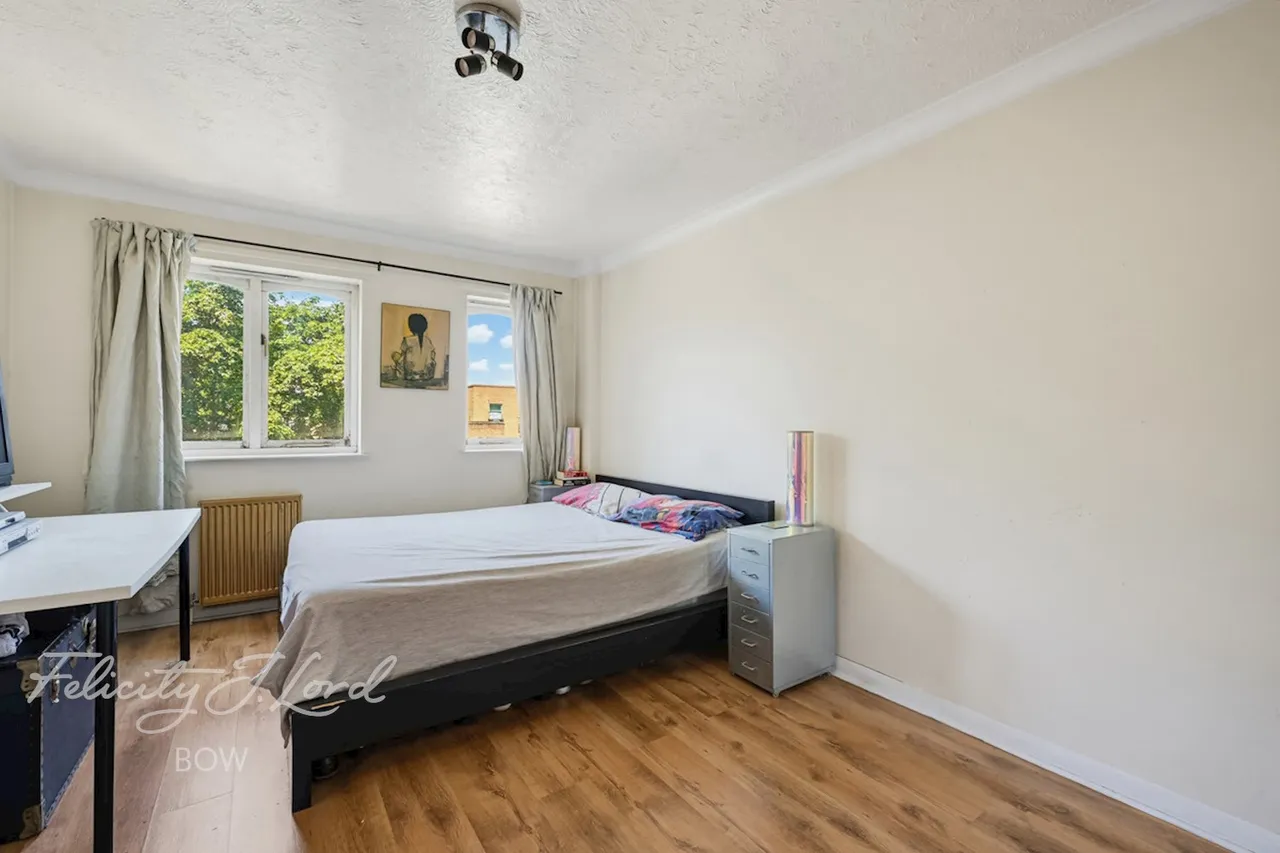 Hewison Street, London, photo 10