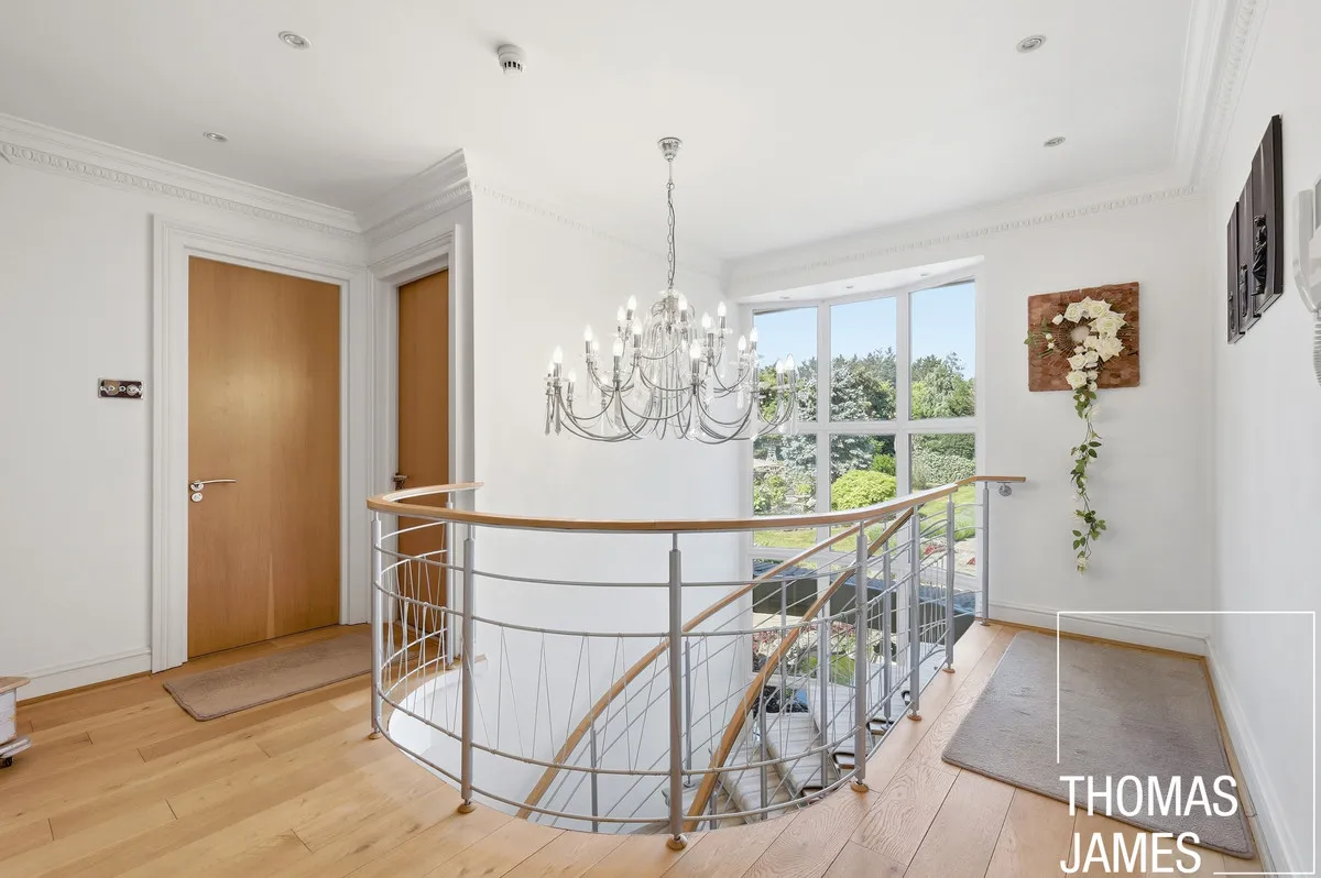 London, N21, photo 25