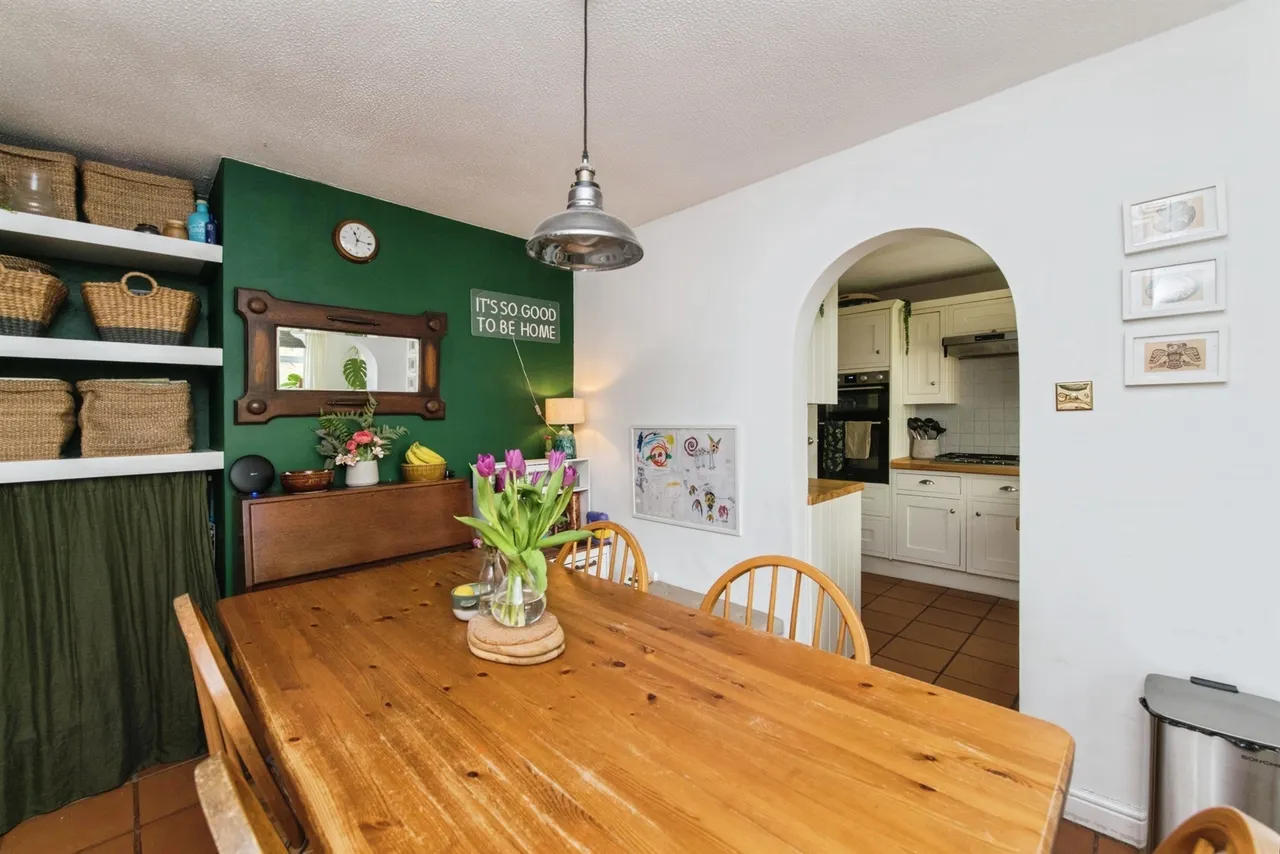 Heals Field, Axminster, EX13, photo 7