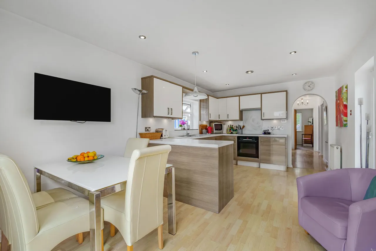 Warden Hill Road, Cheltenham, GL51, photo 4
