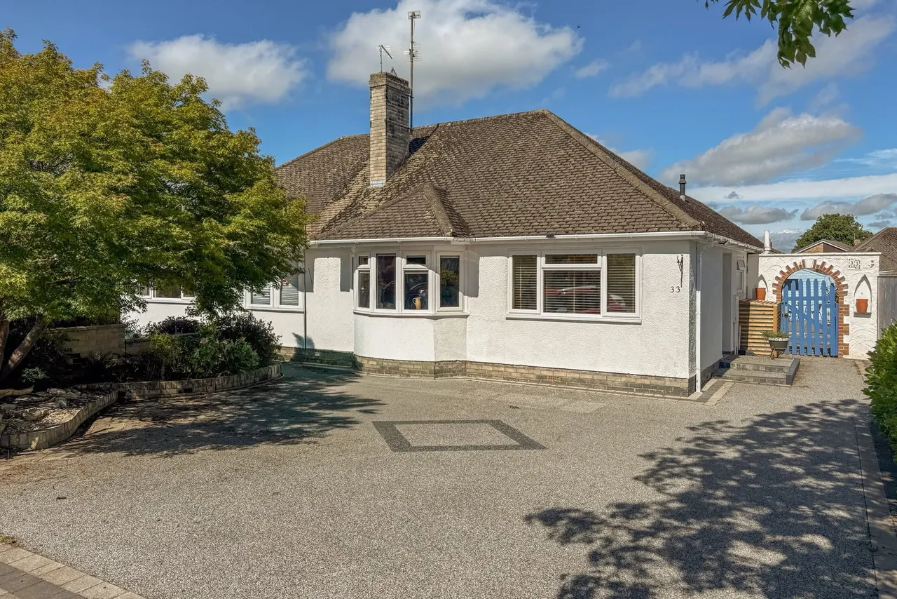 2 bed house for sale, Warden Hill Road, Cheltenham, GL51