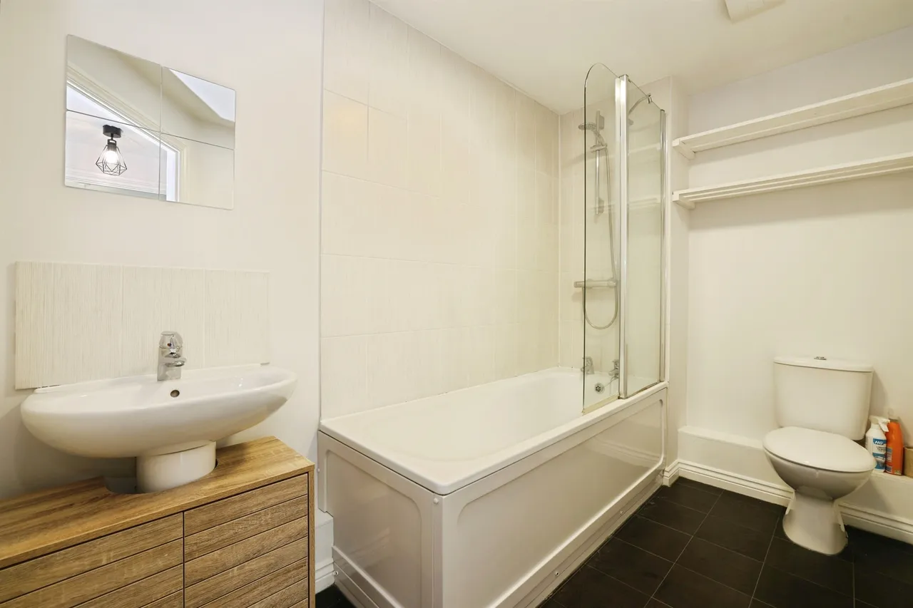 Anzio Road, Devizes, SN10, photo 10
