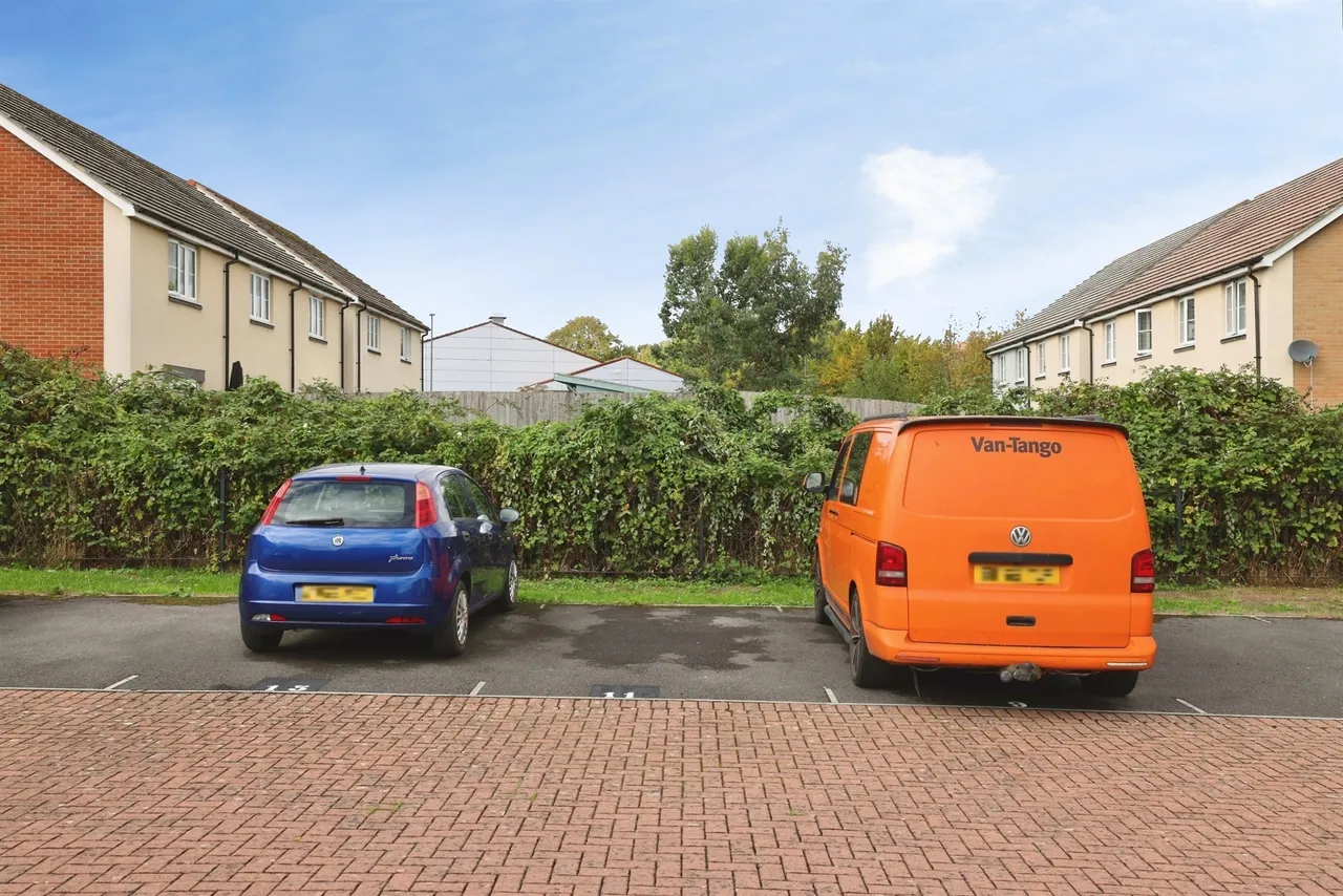 Anzio Road, Devizes, SN10, photo 11