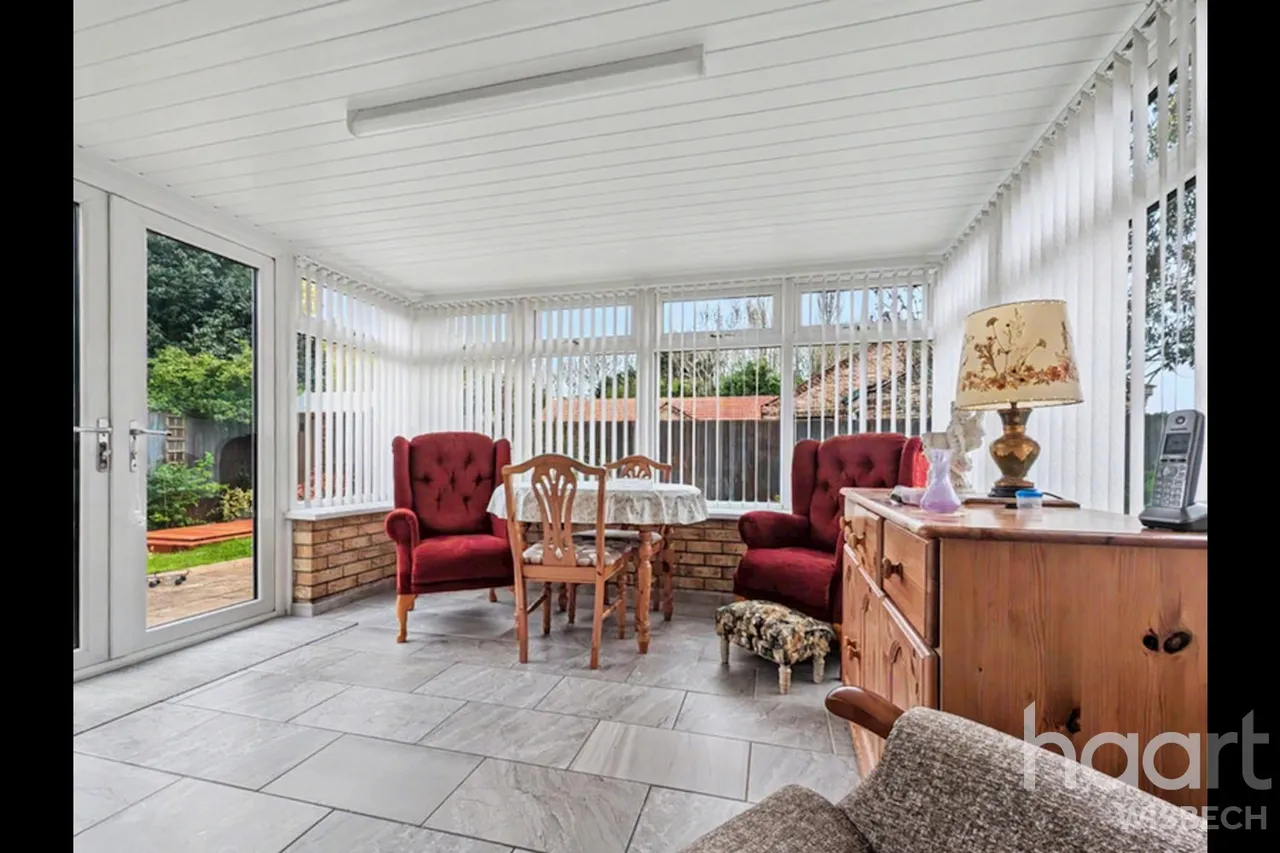Swan Gardens, Parson Drove, PE13, photo 3