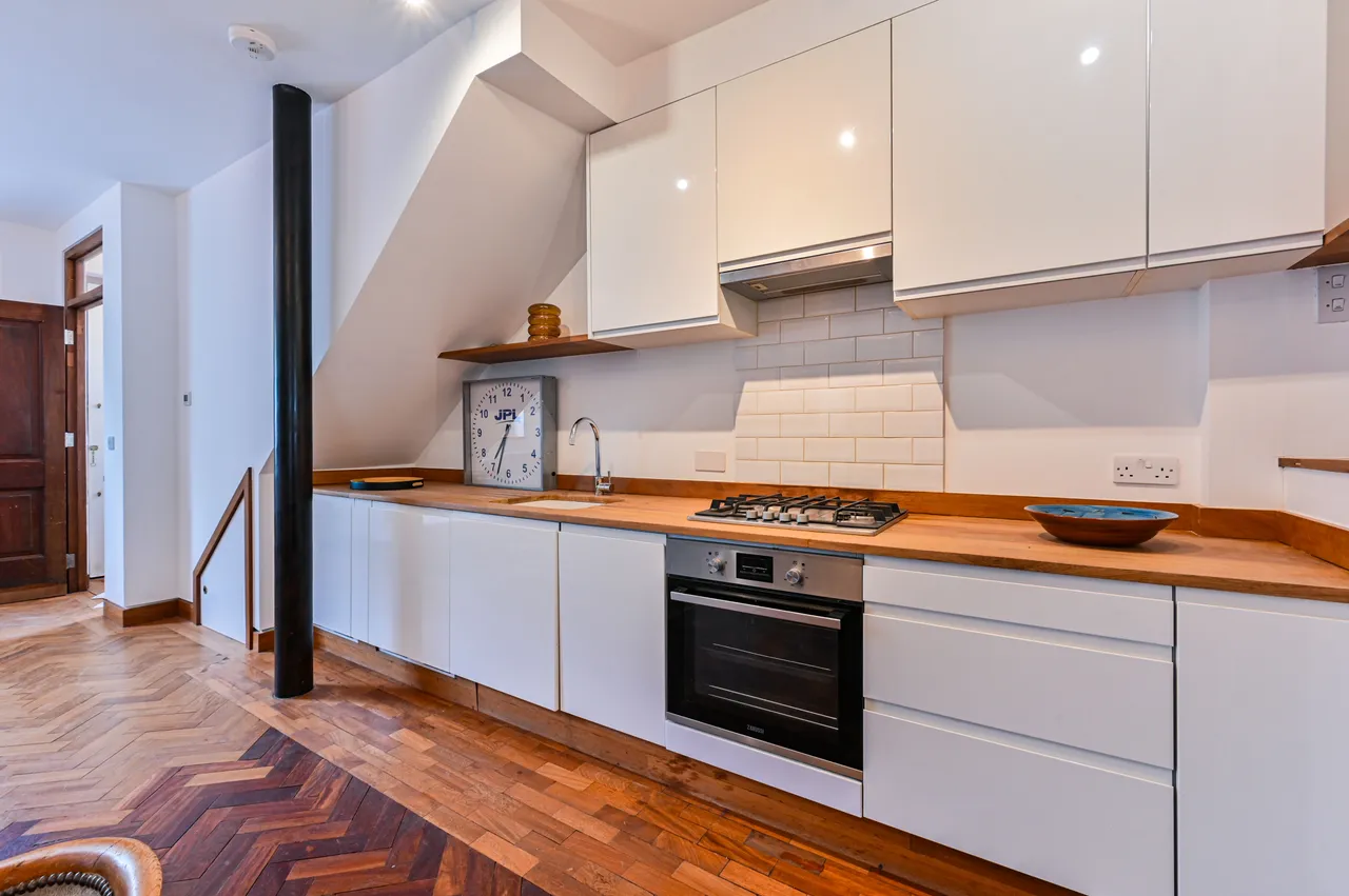 233a, Scrubs Lane, London, photo 2