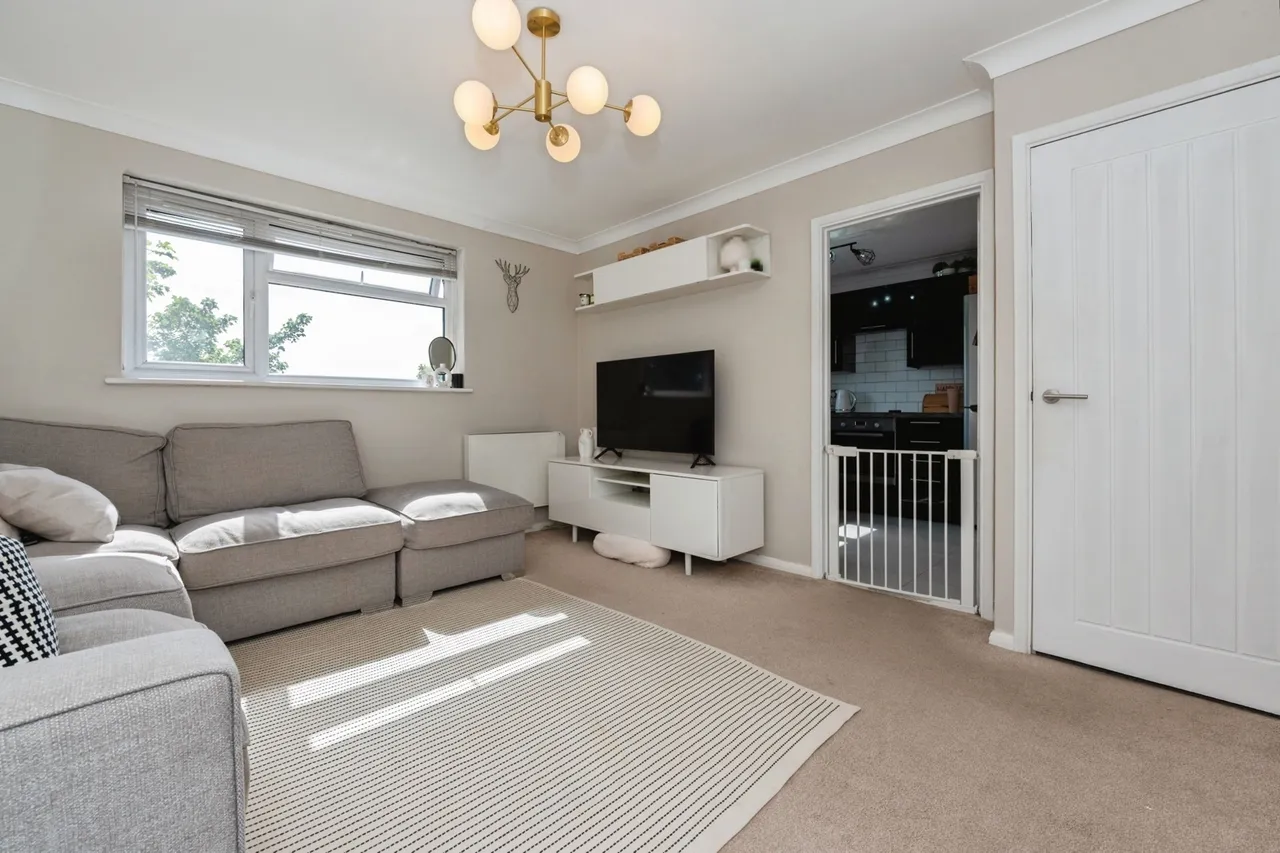 Mounts Road, Greenhithe, DA9, photo 4