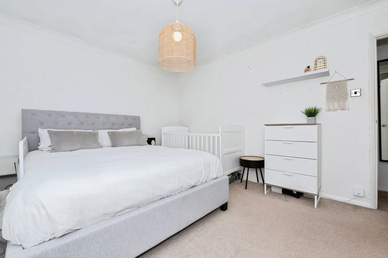 Mounts Road, Greenhithe, DA9, photo 8