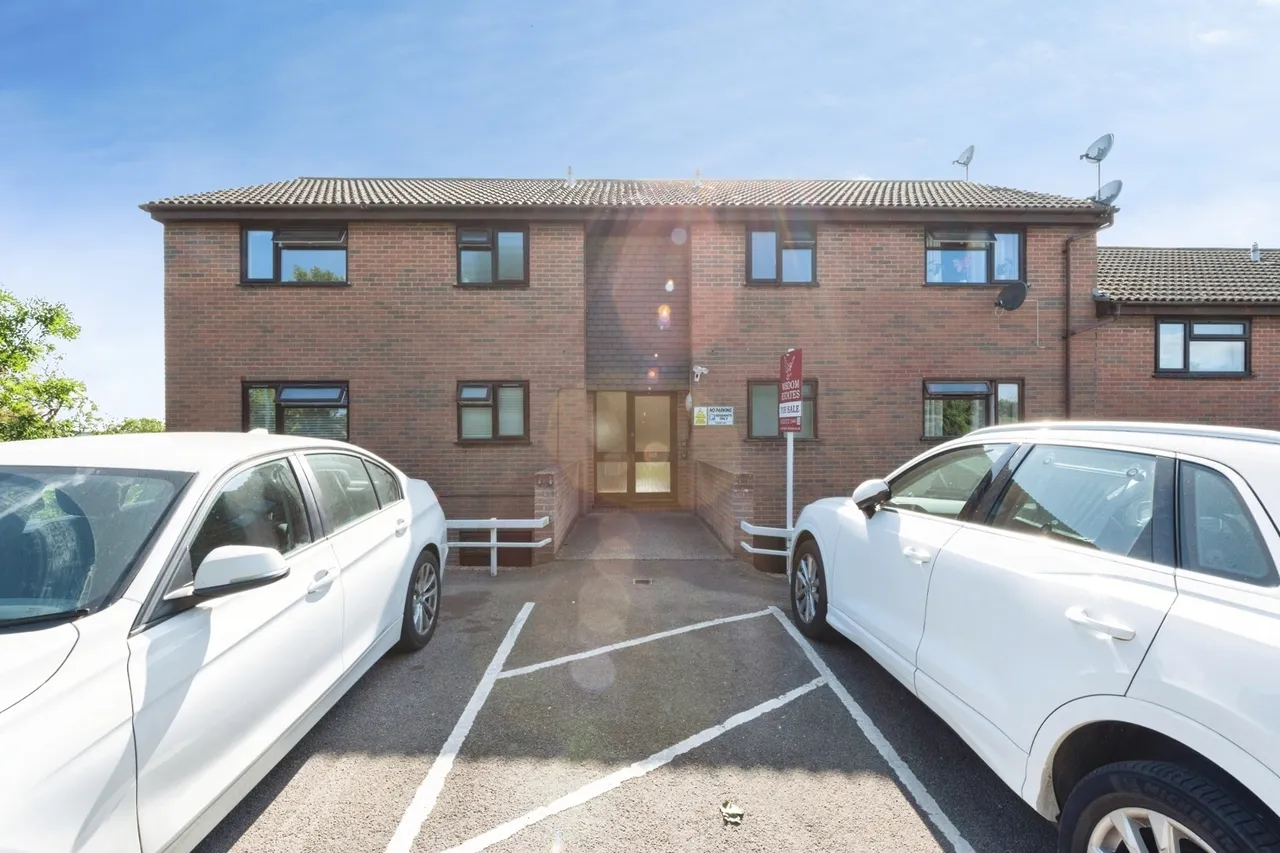 Mounts Road, Greenhithe, DA9, photo 11
