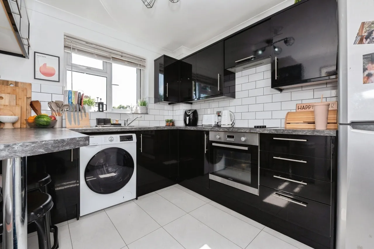 Mounts Road, Greenhithe, DA9, photo 5