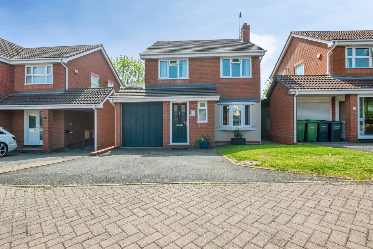 4 bed house for sale — Draycote Close, Worcester