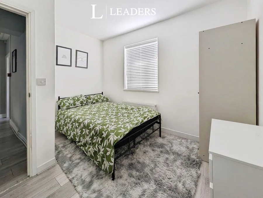 Violet Road, Southampton, SO16, photo 14
