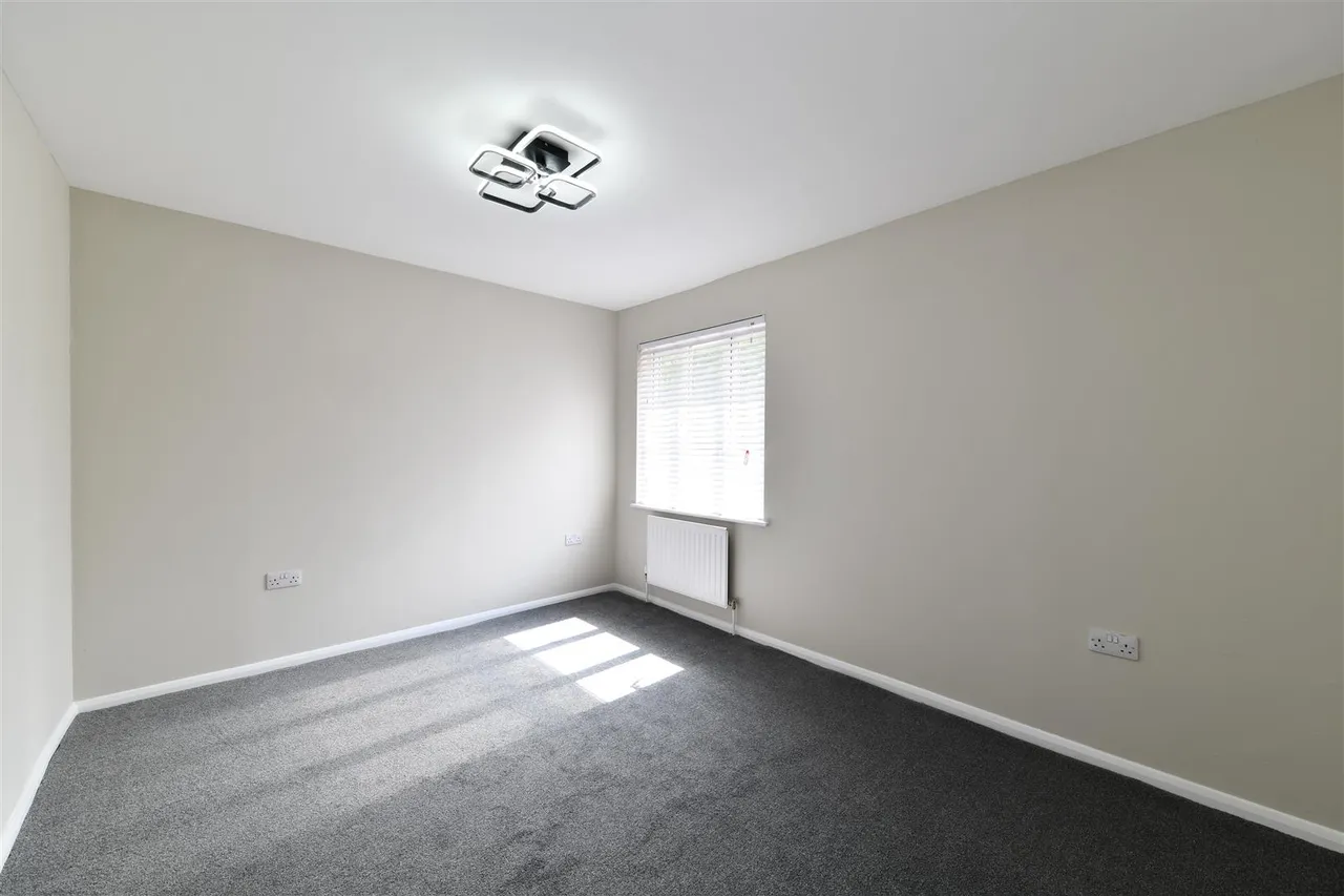 Tates Way, Stevenage, Herts, SG1 4WP, photo 6