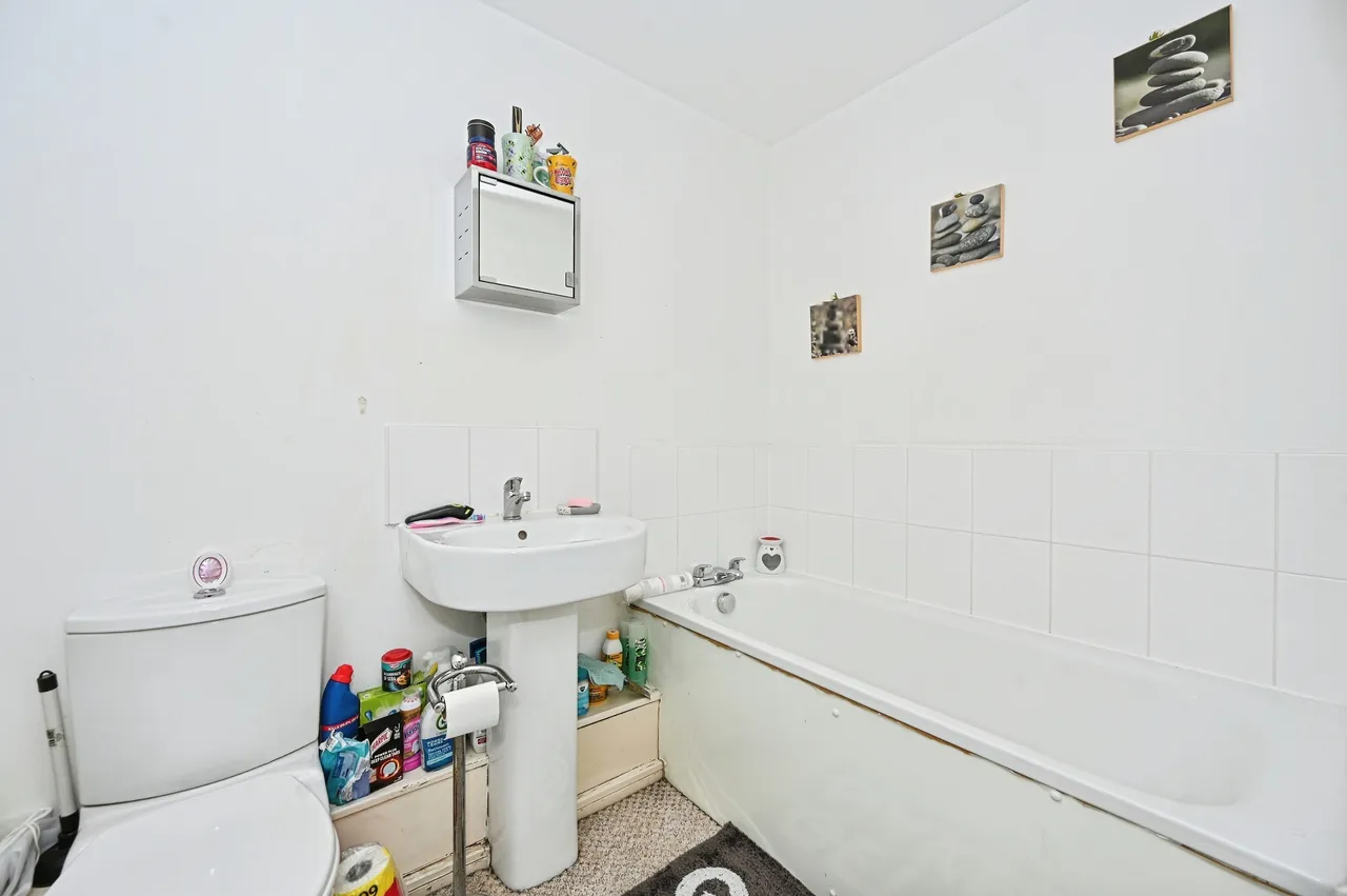 Lower Hall Street, St. Helens, WA10, photo 12