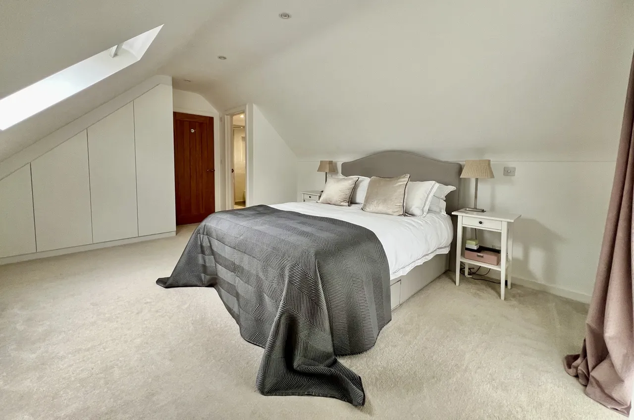 Oaks Drive, St. Leonards, BH24, photo 17