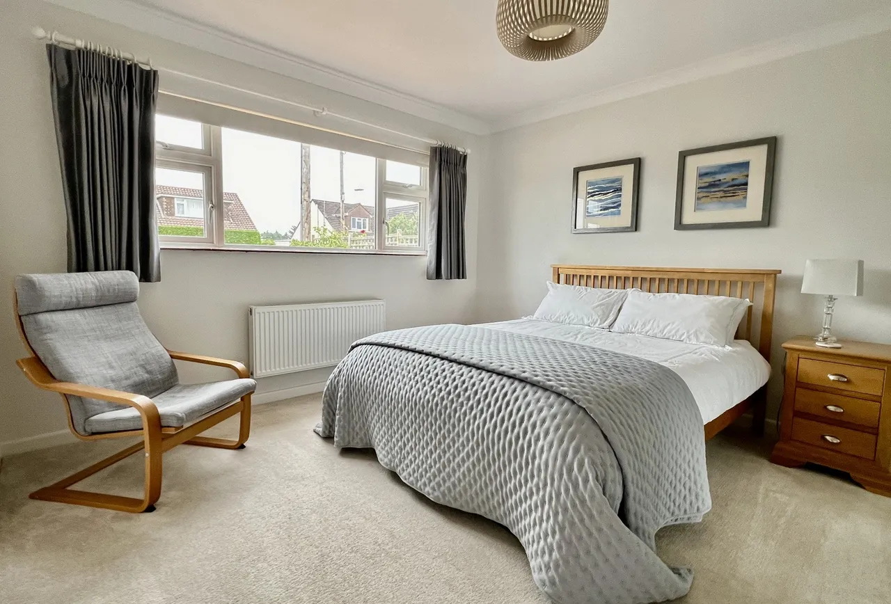 Oaks Drive, St. Leonards, BH24, photo 13